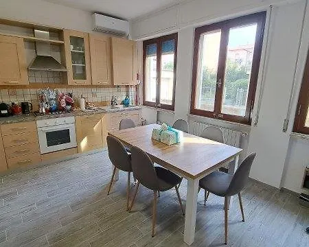 Yourpetitemaison Apartament